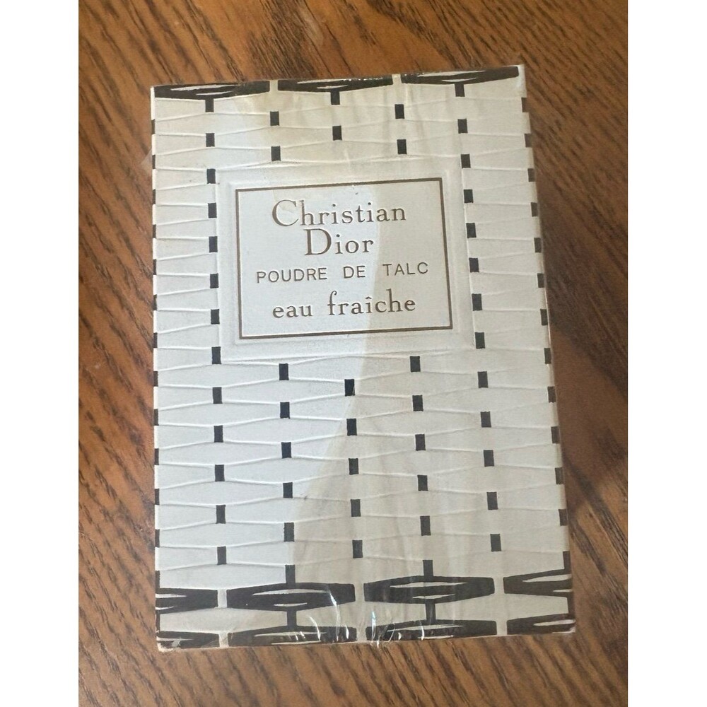 Christian Dior vintage eau Fraich poudre de talc perfume powder new in box
